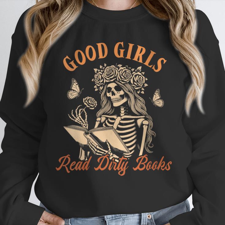 Smut Reader Spicy Romance Good A Girls Read Dirty Books Unisex Sweatshirt