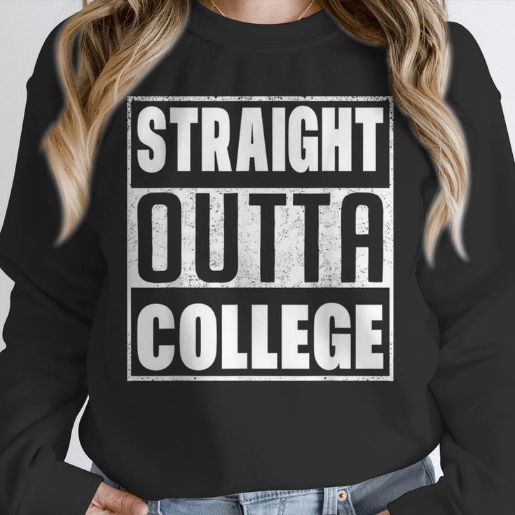 Straight Outta College Graduate Graduation 2025 Grad Men Unisex Sweatshirt