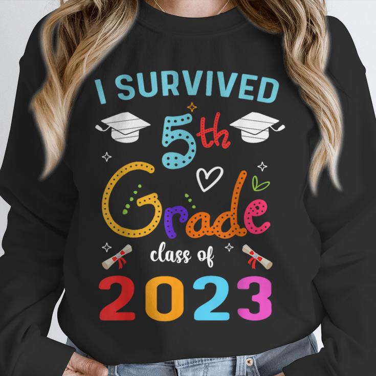I Survived 5th Grade Graduation Class 2023 Elementary Unisex Sweatshirt