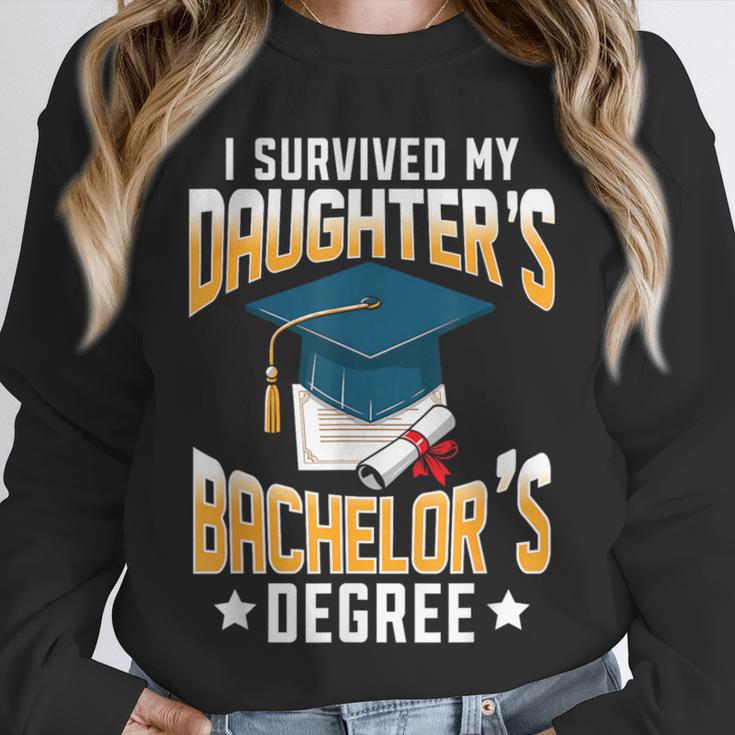 i Survived My Daughters Bachelor's Degree Graduation Gifts Unisex Sweatshirt