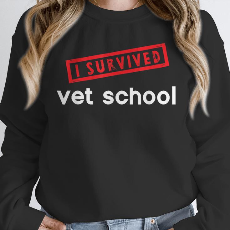 Vet School Tech Graduation Future Veternarians I Survived Unisex Sweatshirt