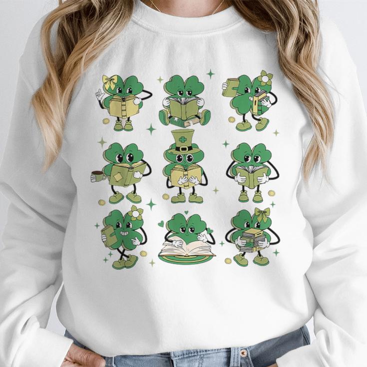 Cute Shamrock Reading Books St Patrick's Day Teacher Reading Unisex Sweatshirt Cute Shamrock Reading Books St Patrick's Day Teacher Reading Unisex Sweatshirt