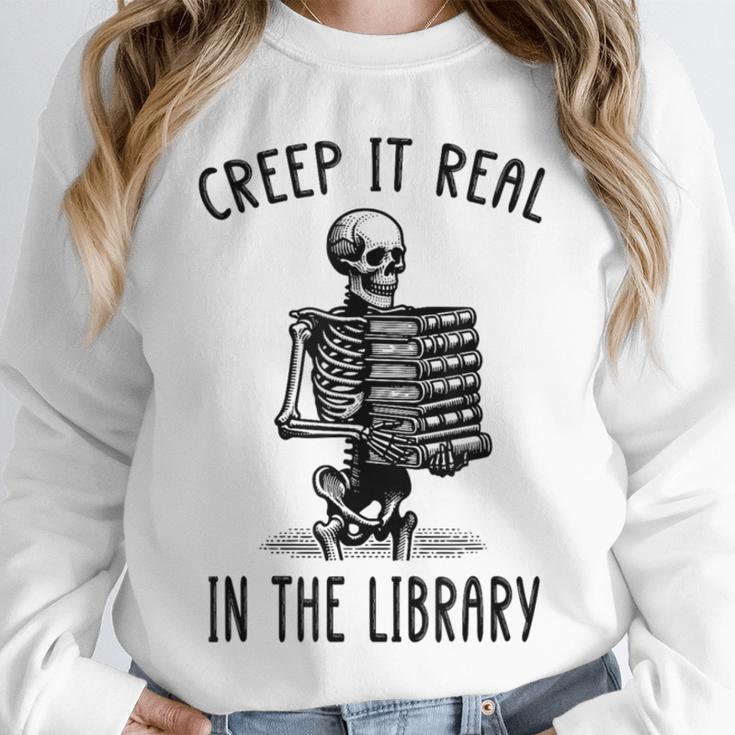 Halloween Skeleton Pun Book Lover Library Joke Unisex Sweatshirt