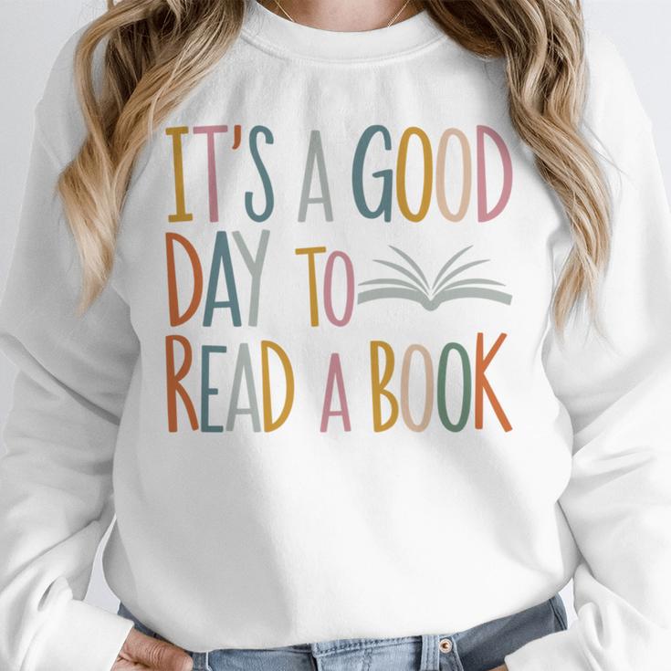 It’s a Good Day To Read a Book Lovers Library Reading Women Unisex Sweatshirt It’s a Good Day To Read a Book Lovers Library Reading Women Unisex Sweatshirt