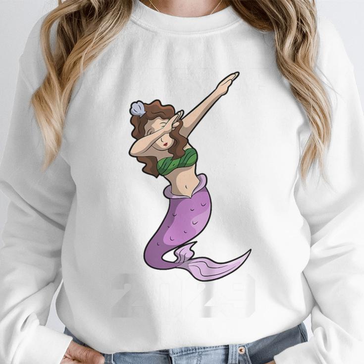 Kids Class Of 2029 Shirt Graduation Dabbing Mermaid Shirt Unisex Sweatshirt