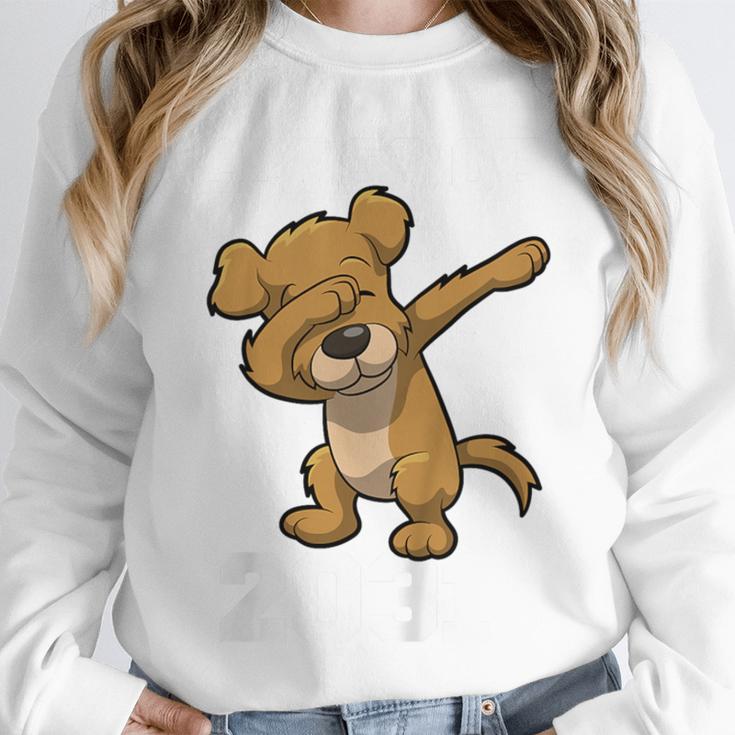 Kids Class Of 2031 Shirt Graduation Dabbing Dog Shirt Unisex Sweatshirt