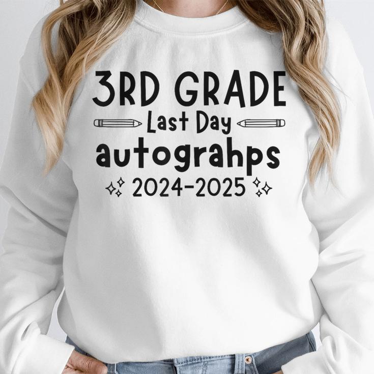Last Day Of School 3rd Third Grade Sign My Shirt Graduation Unisex Sweatshirt