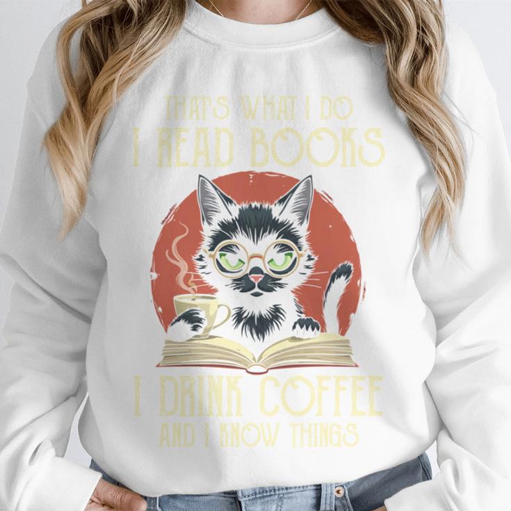 i Read Books And i Know Things Cat Reading Cat Coffee Books Unisex Sweatshirt