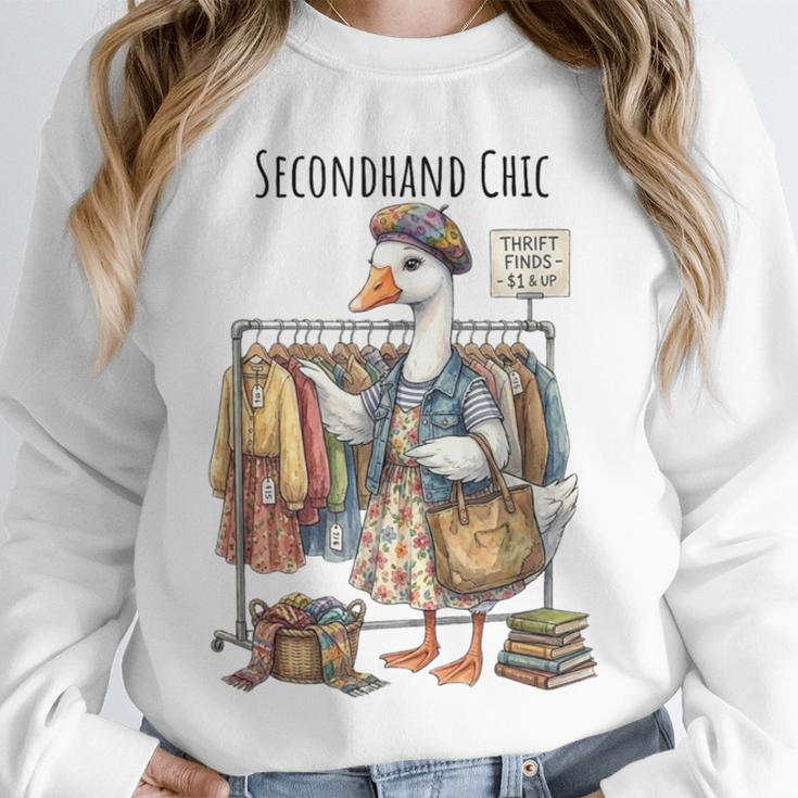 Thrifting Goose Vintage Fashion Book Lover Unisex Sweatshirt