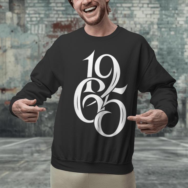 1965 Vintage Retro Birthday Year Nostalgia Unisex Sweatshirt