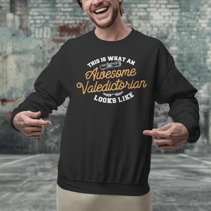 This Is What An Awesome Valedictorian Looks Like Graduation Unisex Sweatshirt