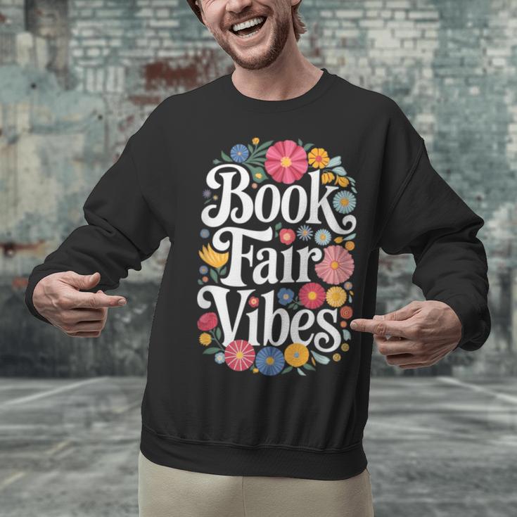 Book Fair Vibes Groovy 70s Retro School Librarian Unisex Sweatshirt Book Fair Vibes Groovy 70s Retro School Librarian Unisex Sweatshirt