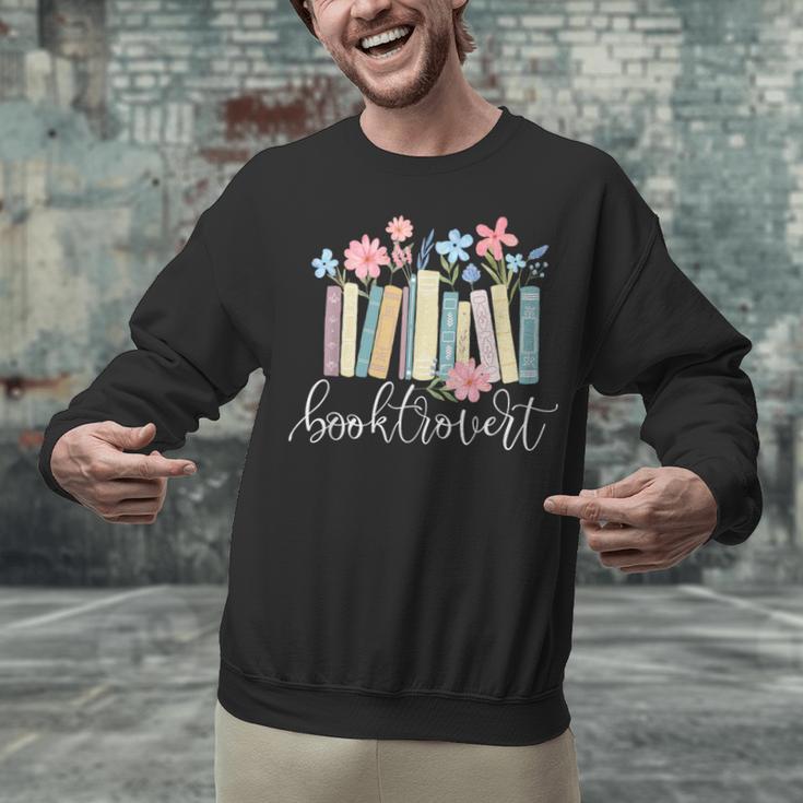 Booktrovert Book Lover Reading Bookworm Reader Unisex Sweatshirt Booktrovert Book Lover Reading Bookworm Reader Unisex Sweatshirt