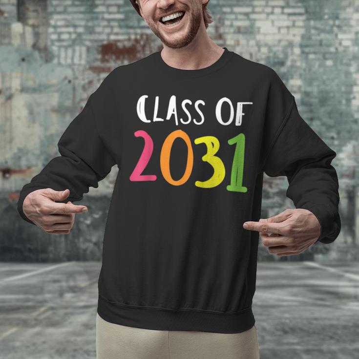 Class Of 2031 Kindergarten Graduation Back To School T-Shirt Unisex Sweatshirt
