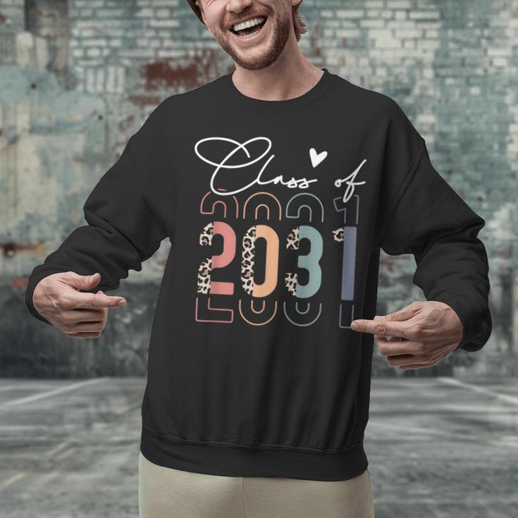 Class Of 2031 School College Retro Graduation Vintage Grad Unisex Sweatshirt