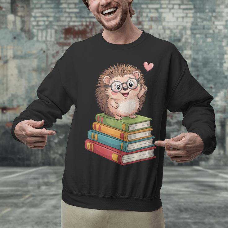 Cute Hedgehog Reading Books Animal Lover Reader Bookworm Unisex Sweatshirt