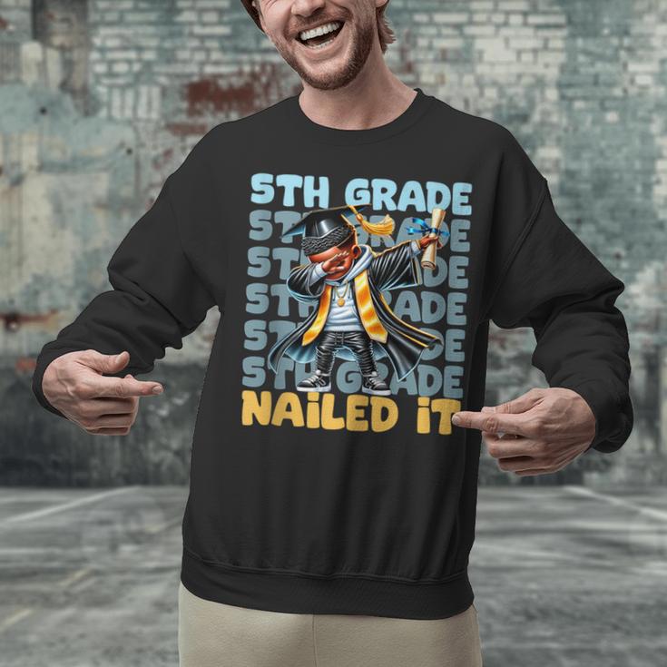 Dabbing Graduation Boy 5th Grade Nailed It Class Of 2025 Unisex Sweatshirt