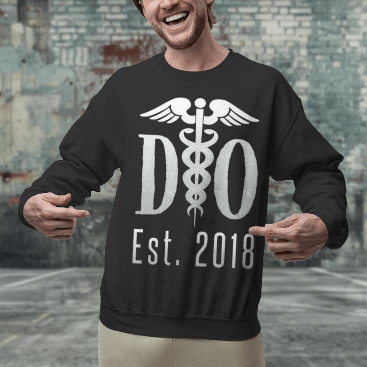 Doctor Graduation Shirt Tshirt Tee For Medical Students DO Unisex Sweatshirt