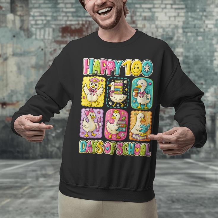 HUGvyn Happy 100 Days Of School Teacher Goose Preppy Books Unisex Sweatshirt