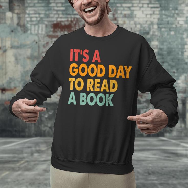 It's A Good Day To Read A Book Retro Vintage Teacher Unisex Sweatshirt
