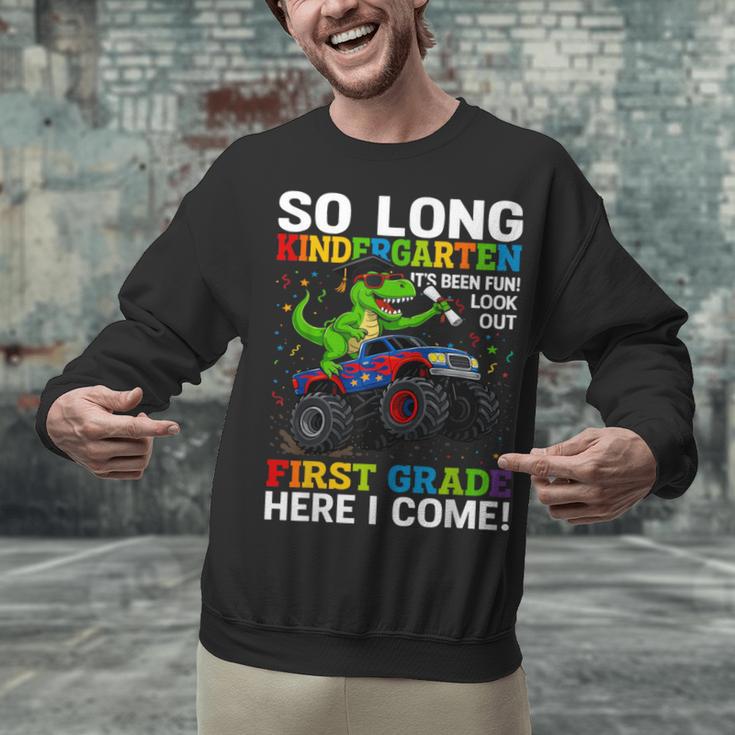 Kindergarten Graduate 2025 Kindergarten Graduation Dino Trex Unisex Sweatshirt