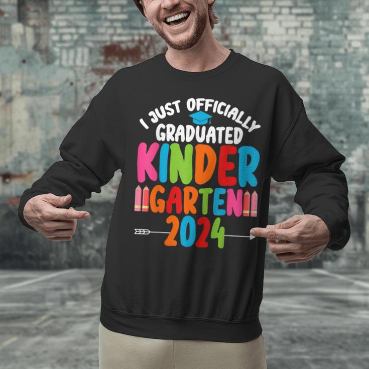 I Officially Graduated Kindergarten Graduation 2024 Unisex Sweatshirt