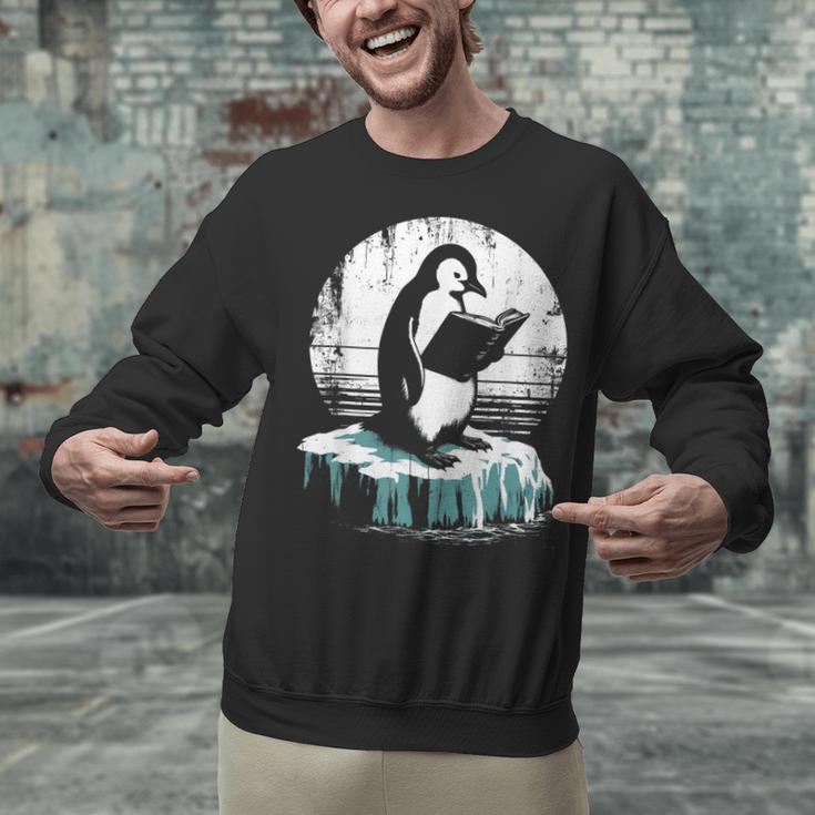 Penguin Reading A Book Vintage Graphic Bookworm Lover Unisex Sweatshirt