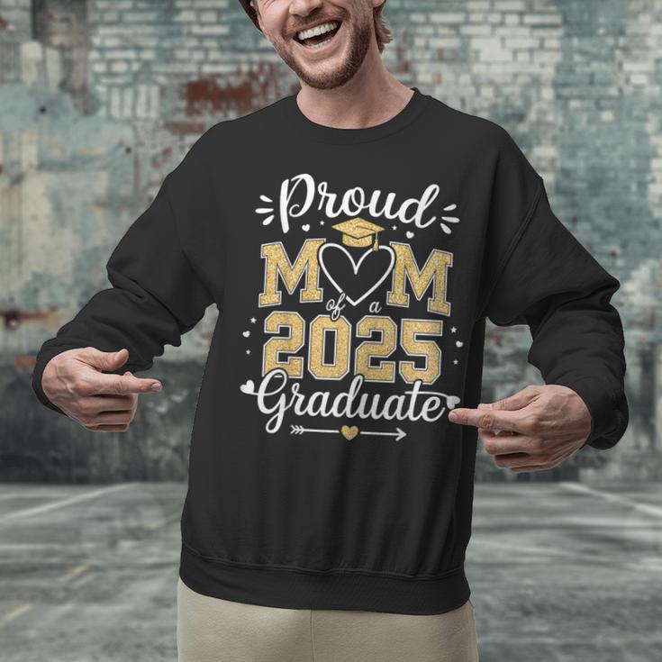 Proud Mom Of a 2025 Graduate Class Of 2025 Graduation Unisex Sweatshirt