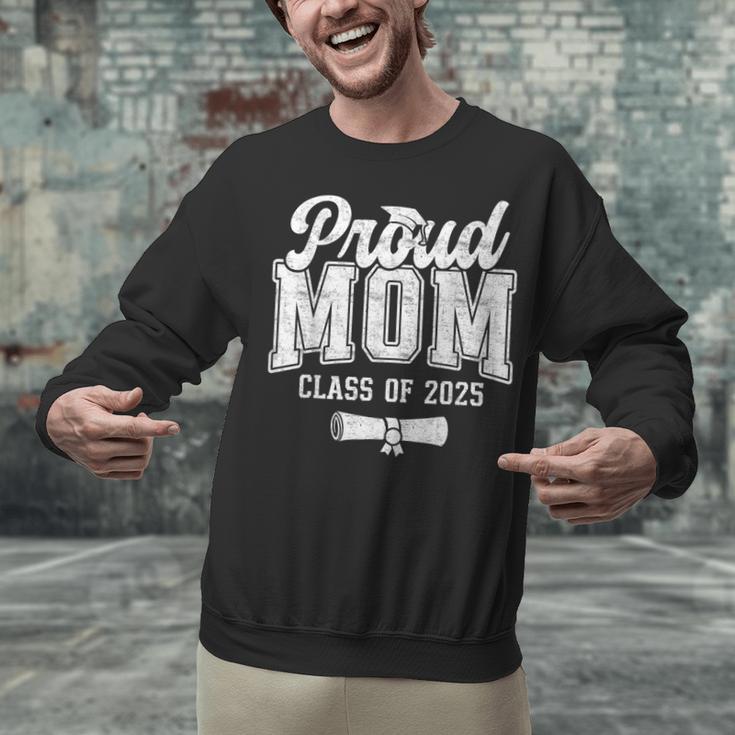 Proud Mom Of 2025 Graduate Senior Mom 25 Graduation Unisex Sweatshirt
