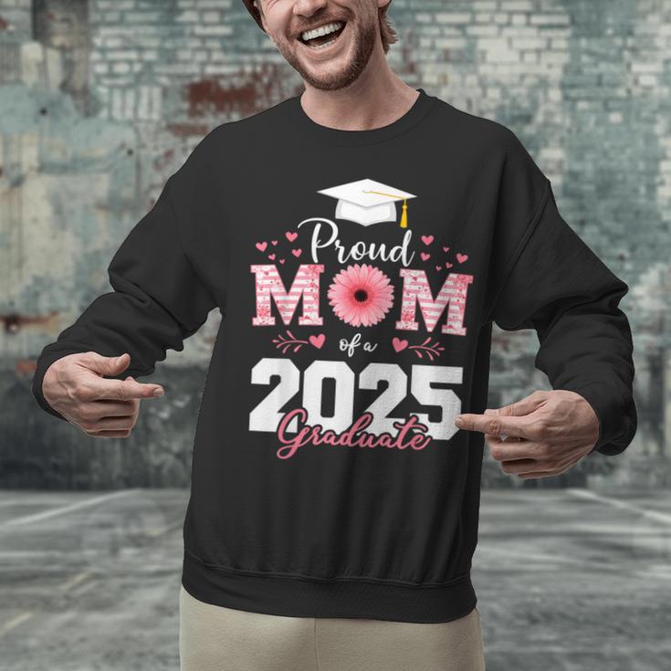 Proud Mom Of a 2025 Graduate Senior Mom Family Graduation Unisex Sweatshirt
