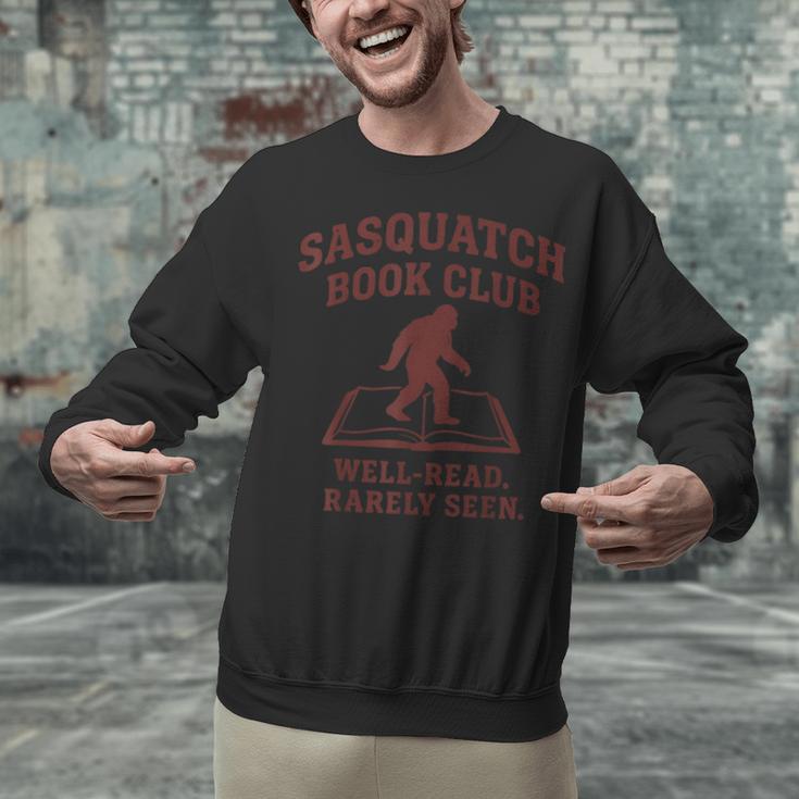 Sasquatch Book Club Bigfoot Reading Cryptid Vintage Unisex Sweatshirt