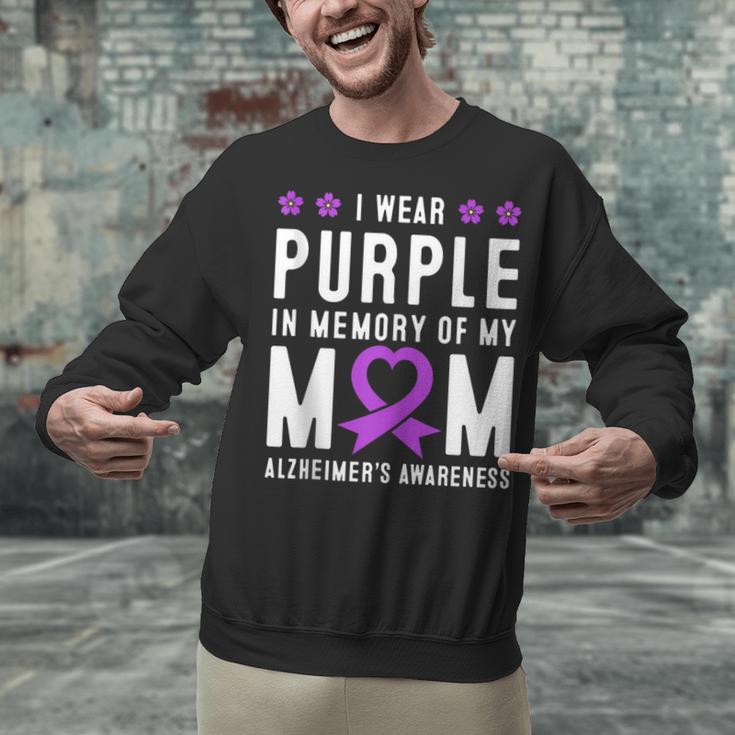 I Wear Purple In Memory Of My Mom Alzheimer's Awareness Day Unisex Sweatshirt
