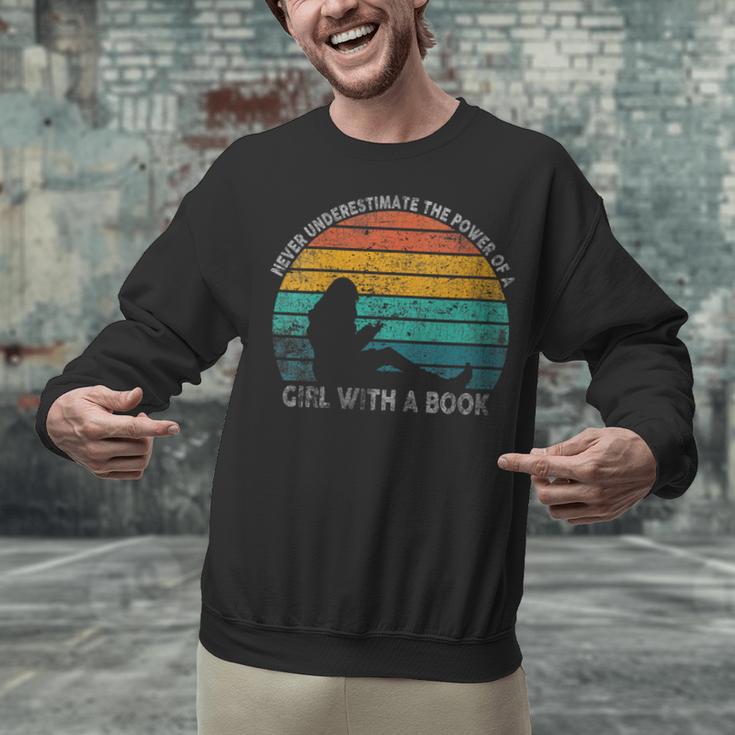 Women's Never Underestimate The Power Of A Girl With Book Reading Unisex Sweatshirt Women's Never Underestimate The Power Of A Girl With Book Reading Unisex Sweatshirt