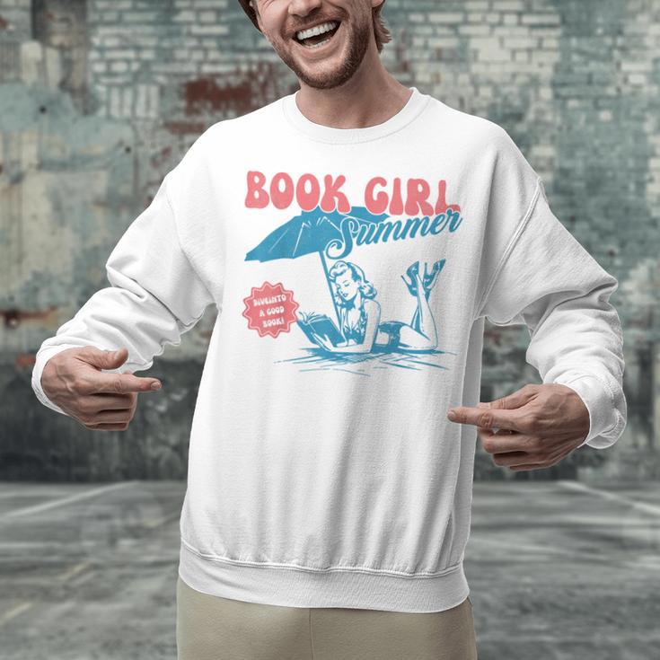Retro Book Girl Summer Beach Vacation For Book Lover Unisex Sweatshirt