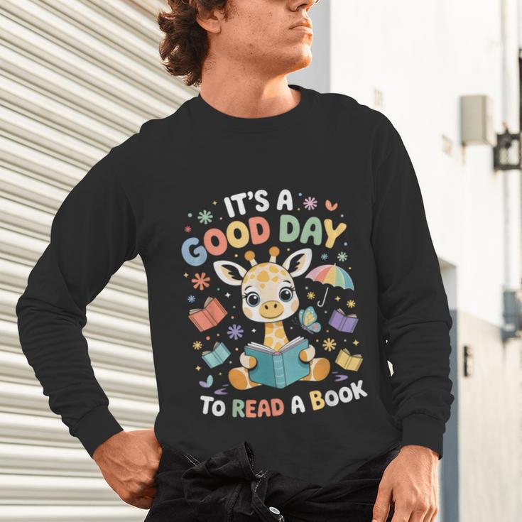 It's a Good Day To Read a Book Cute Giraffe Unisex Long Sleeve T-Shirt