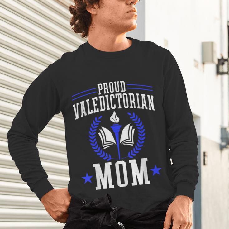 Proud Valedictorian Mom Graduation Grad Mom Class Of 2025 Unisex Long Sleeve T-Shirt