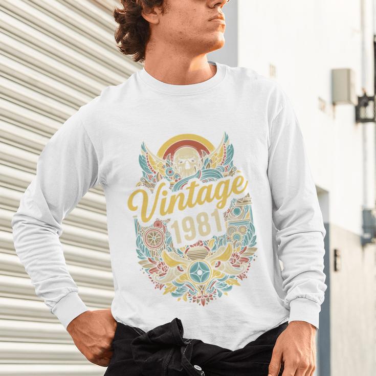 Vintage 1981 Retro Badge Nostalgia Eighties Compass Skull Unisex Long Sleeve T-Shirt