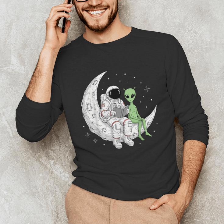 Astronaut Reading Book To Alien Moon Space Book Lover Men Unisex Long Sleeve T-Shirt