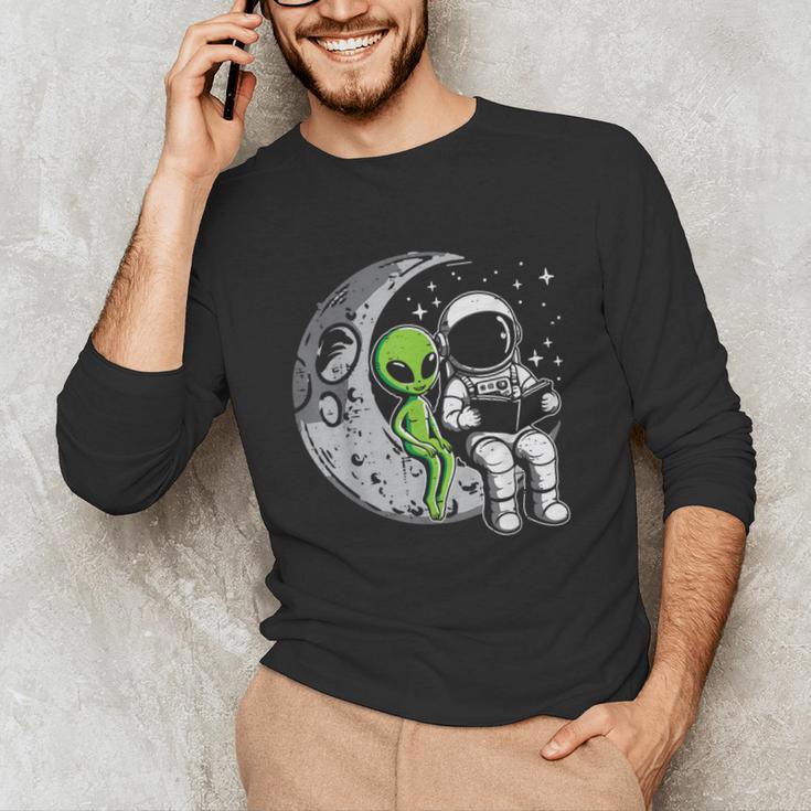 Astronaut Reading Book To Alien Moon Space Women Kids Men Unisex Long Sleeve T-Shirt Astronaut Reading Book To Alien Moon Space Women Kids Men Unisex Long Sleeve T-Shirt