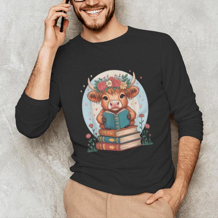 Cute Baby Highland Cow Reading Book Bookworm For Men Women Unisex Long Sleeve T-Shirt Cute Baby Highland Cow Reading Book Bookworm For Men Women Unisex Long Sleeve T-Shirt