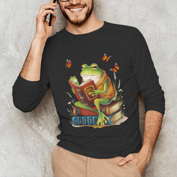Frog & Toad Fishing Vintage Classic Book Frog Reading Book Unisex Long Sleeve T-Shirt