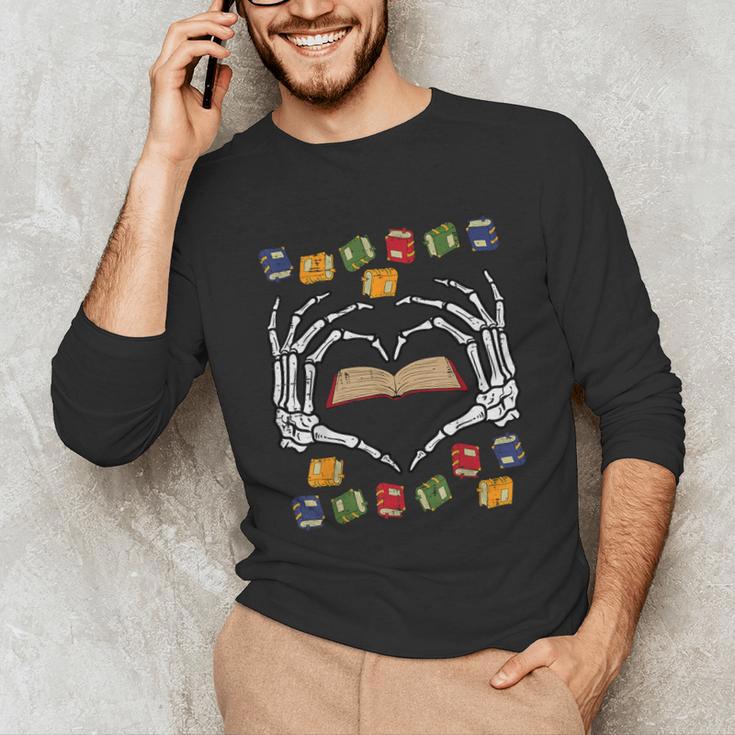 Skeleton Heart Read Reading Book Librarian Halloween Women Unisex Long Sleeve T-Shirt