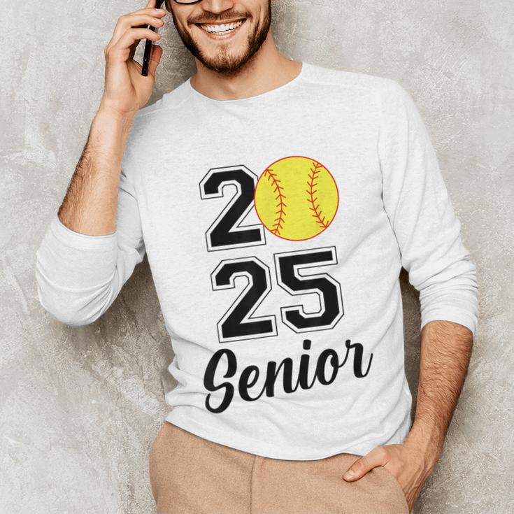 Class Of 2025 Softball Senior Graduation Graduate Women Unisex Long Sleeve T-Shirt