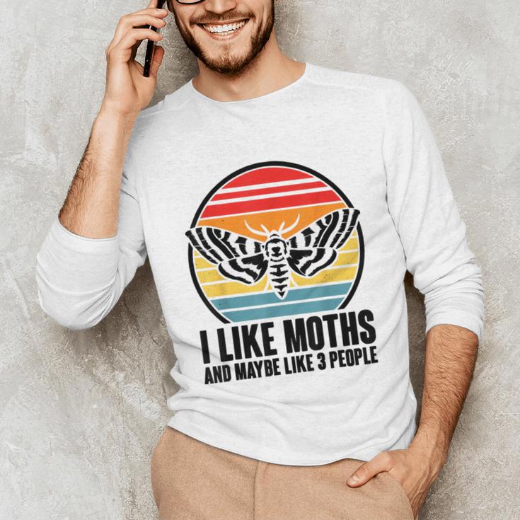 I Like Moths And Maybe 3 People Insect Moth Lovers Introvert Unisex Long Sleeve T-Shirt