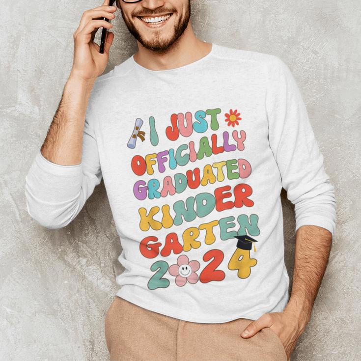I Officially Graduated Kindergarten Graduation Class 2024 Unisex Long Sleeve T-Shirt