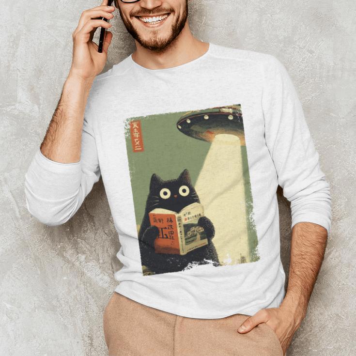 Vintage Japanese Cat Book Lovers UFO Alien Abduction Cat Dad Unisex Long Sleeve T-Shirt Vintage Japanese Cat Book Lovers UFO Alien Abduction Cat Dad Unisex Long Sleeve T-Shirt