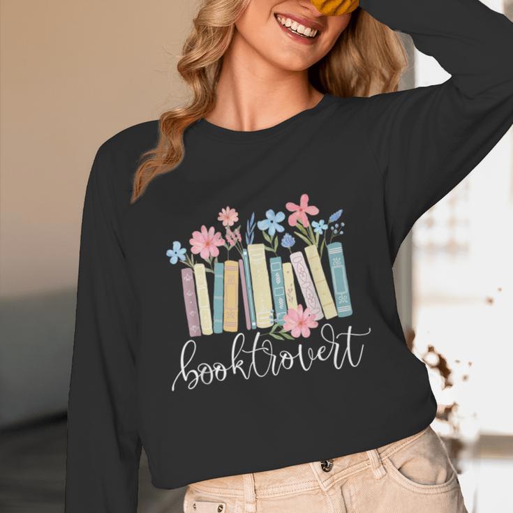 Booktrovert Book Lover Reading Bookworm Reader Unisex Long Sleeve T-Shirt Booktrovert Book Lover Reading Bookworm Reader Unisex Long Sleeve T-Shirt