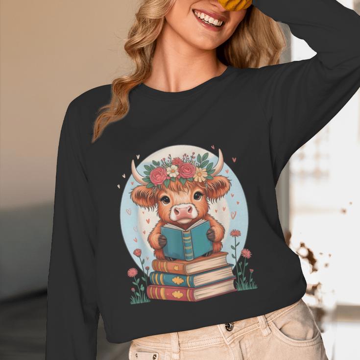 Cute Baby Highland Cow Reading Book Bookworm For Men Women Unisex Long Sleeve T-Shirt Cute Baby Highland Cow Reading Book Bookworm For Men Women Unisex Long Sleeve T-Shirt
