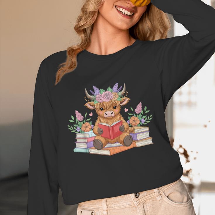Cute Baby Highland Cow Reading Book Lover Toddler Unisex Long Sleeve T-Shirt Cute Baby Highland Cow Reading Book Lover Toddler Unisex Long Sleeve T-Shirt