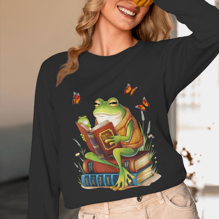 Frog & Toad Fishing Vintage Classic Book Frog Reading Book Unisex Long Sleeve T-Shirt